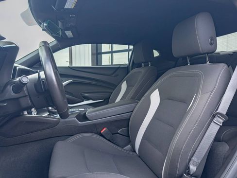 Used 2023 Chevrolet Camaro SS RWD image 7