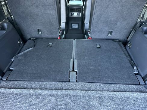 Used 2022 Volkswagen Atlas SEL R-Line image 16