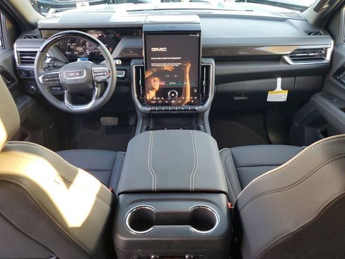 New 2026 GMC Yukon XL Elevation w/ Elevation Premium Package image 8