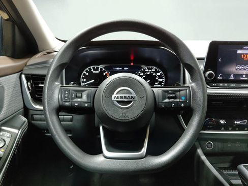 Used 2021 Nissan Rogue SV AWD/4WD image 21