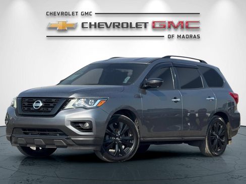 Used 2018 Nissan Pathfinder SL w/ Midnight Edition Package AWD/4WD image 7