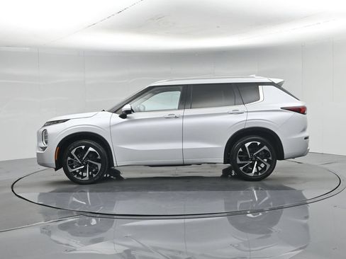 Used 2024 Mitsubishi Outlander SEL FWD image 26