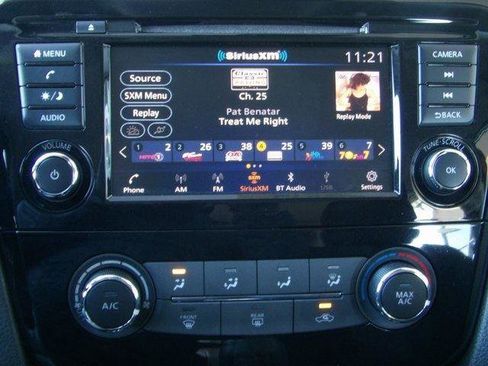 Certified 2022 Nissan Rogue Sport S image 26