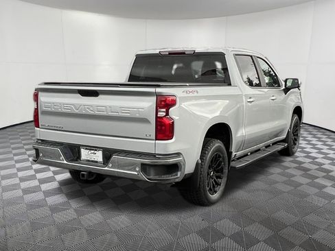 Used 2022 Chevrolet Silverado 1500 LT image 6