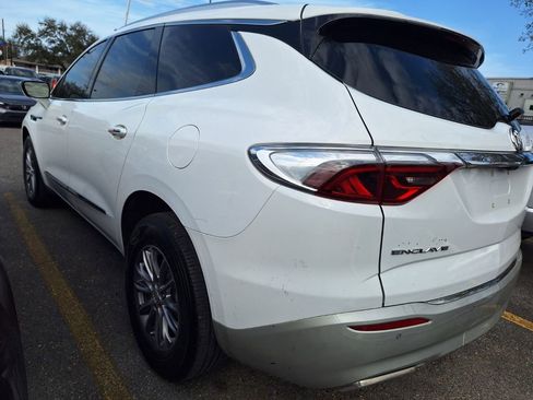 Used 2023 Buick Enclave Essence w/ Sound and Sites Package image 5