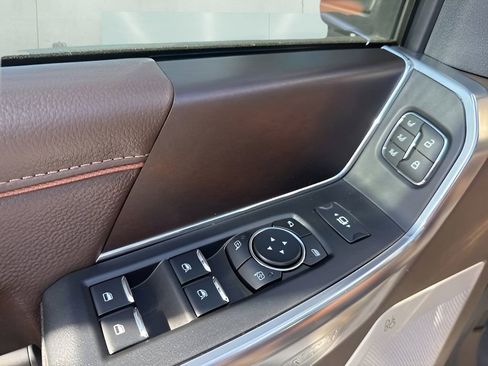 Used 2025 Ford F250 King Ranch w/ Chrome Package AWD/4WD image 44
