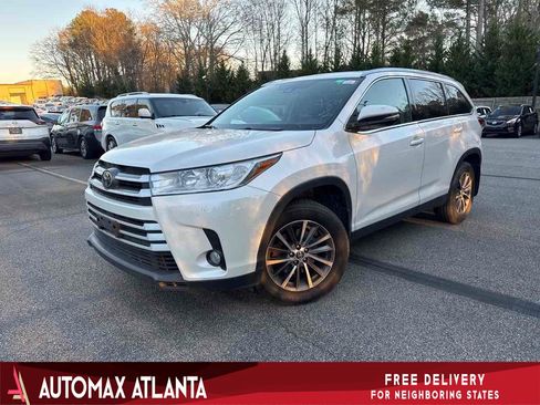 Used 2019 Toyota Highlander XLE image 1