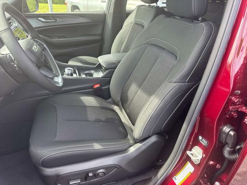 New 2026 Jeep Grand Cherokee Laredo X AWD/4WD image 26