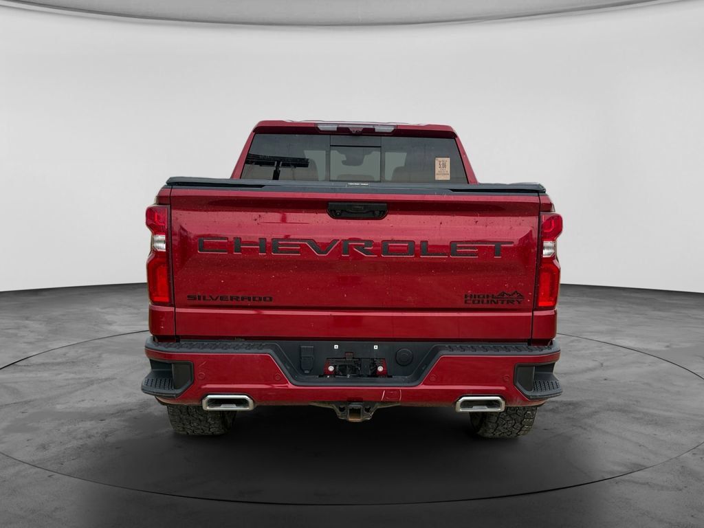 Used 2024 Chevrolet Silverado 1500 High Country w/ High Country Premium Package AWD/4WD image 8