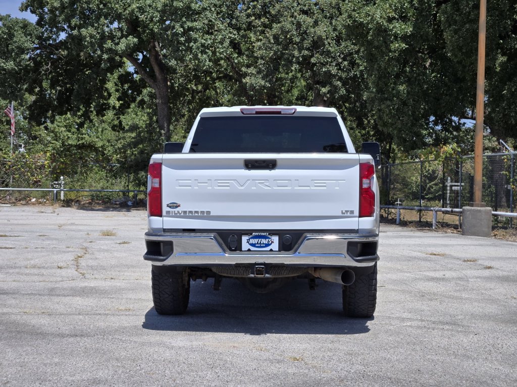Used 2021 Chevrolet Silverado 2500 LTZ AWD/4WD image 6