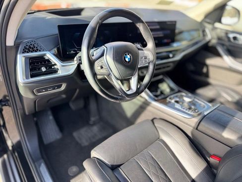 Used 2025 BMW X7 xDrive40i image 13