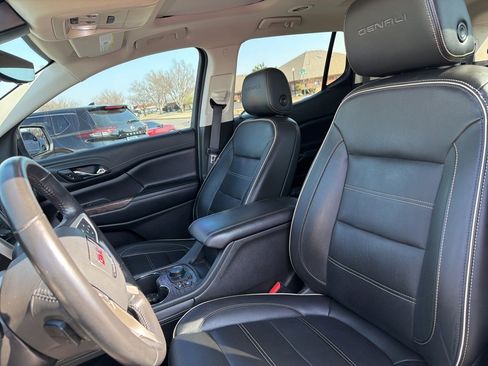 Used 2020 GMC Acadia Denali w/ Denali Ultimate Package image 9