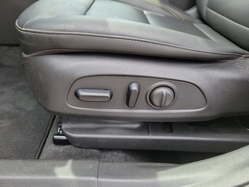 Used 2024 Chevrolet Trax ACTIV w/ Sunroof Package FWD image 20