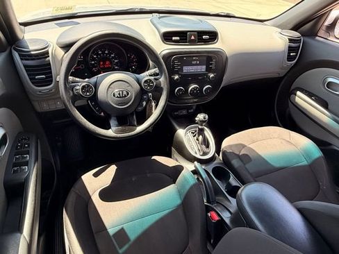 Used 2019 Kia Soul FWD image 8