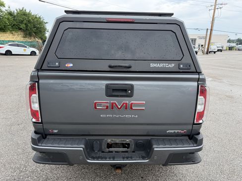 Used 2021 GMC Canyon AT4 w/ Driver Alert Package AWD/4WD image 8