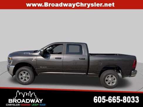 New 2026 RAM 2500 Big Horn AWD/4WD image 4
