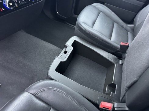 Used 2025 GMC Sierra 1500 SLT image 22