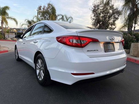 Used 2015 Hyundai Sonata SE image 6