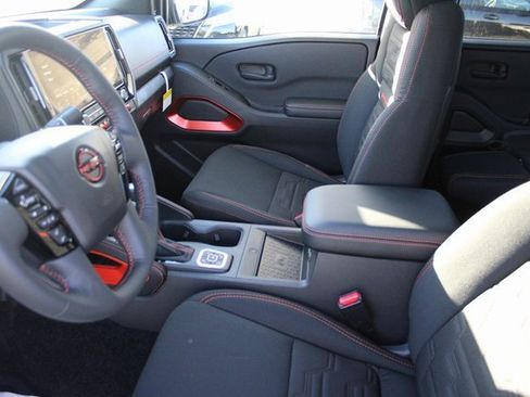 New 2026 Nissan Frontier PRO-4X w/ Pro-4x Convenience Package image 8