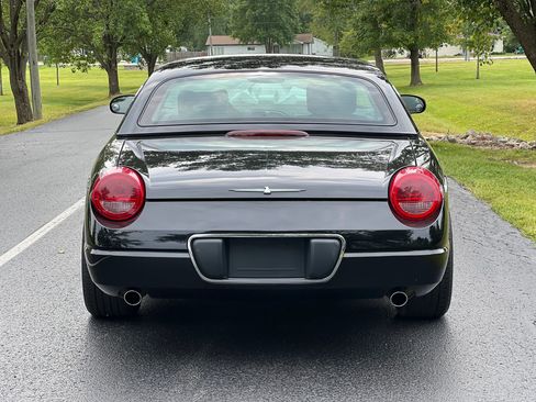 Used 2002 Ford Thunderbird image 5