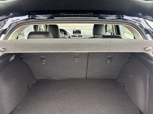 Used 2018 MAZDA MAZDA3 Touring image 10