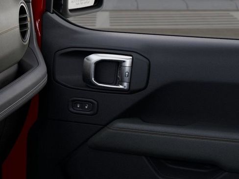 New 2025 Jeep Gladiator Mojave w/ Convenience Group image 26