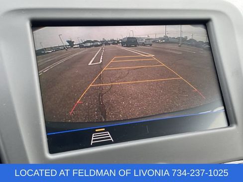 Used 2021 Chevrolet Equinox LT FWD image 14