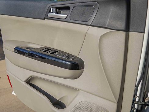 Used 2020 Kia Sportage EX image 21