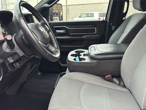 Used 2024 RAM 2500 Big Horn w/ Bed Utility Group image 24