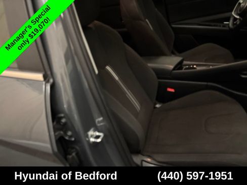 Used 2024 Hyundai Elantra SEL w/ Convenience Package FWD image 23