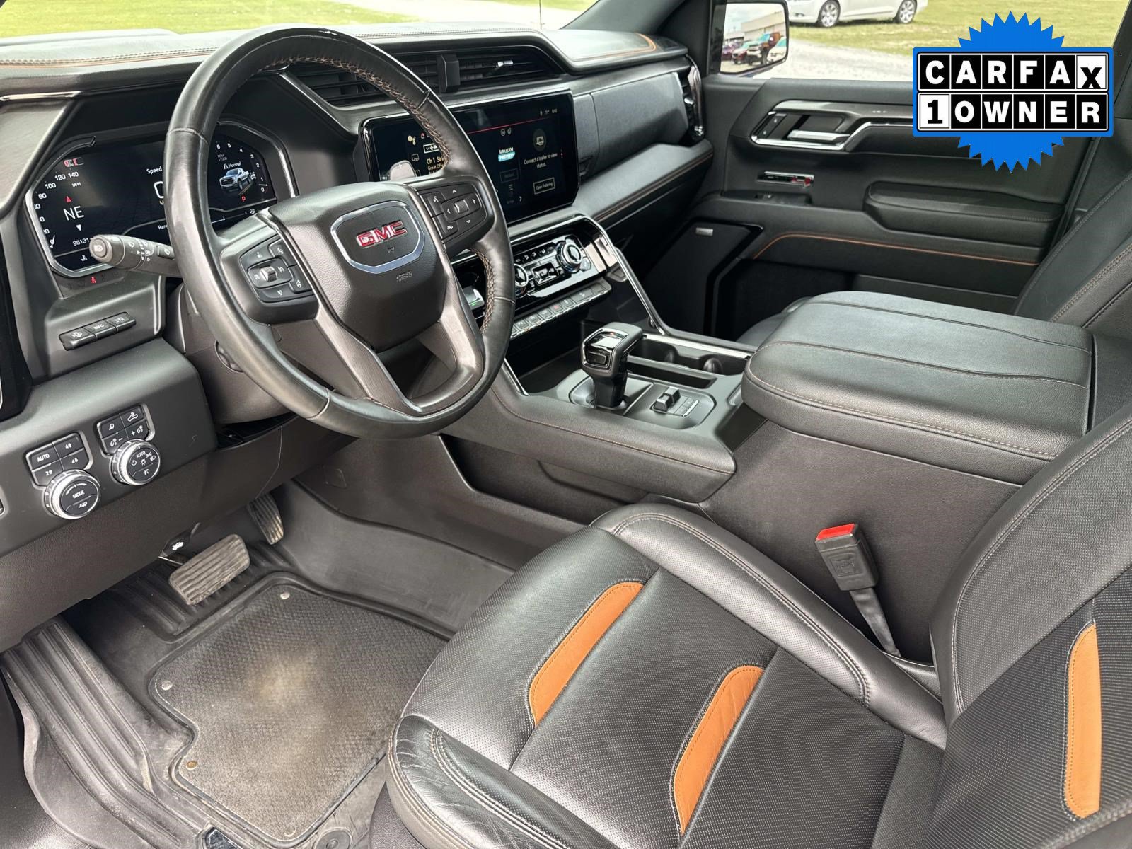 Used 2024 GMC Sierra 1500 AT4 w/ Technology Package AWD/4WD image 28