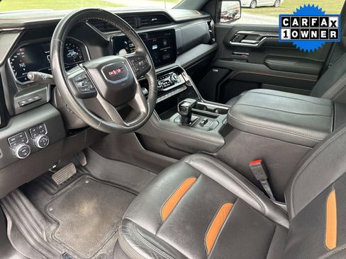 Used 2024 GMC Sierra 1500 AT4 w/ Technology Package AWD/4WD image 28