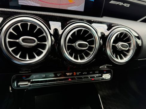 Used 2021 Mercedes-Benz CLA 35 AMG 4MATIC image 30