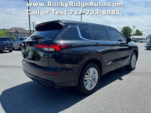 Used 2024 Mitsubishi Outlander ES AWD/4WD image 7
