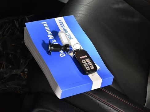 Used 2023 Honda Odyssey Sport image 38