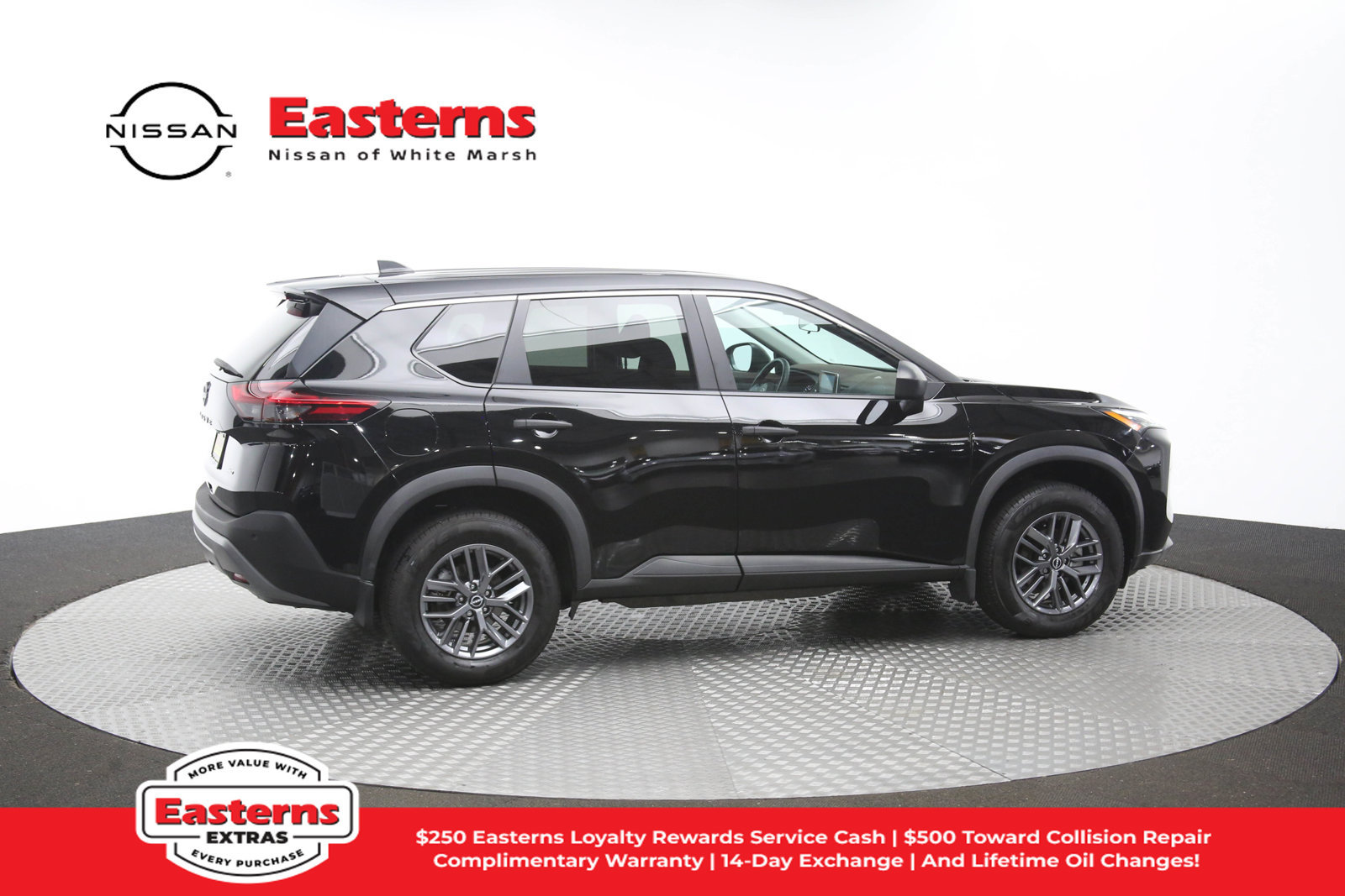 Used 2023 Nissan Rogue S AWD/4WD image 43
