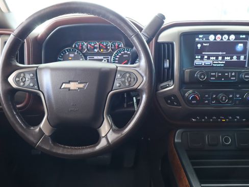 Used 2017 Chevrolet Silverado 2500 High Country w/ Duramax Plus Package image 17