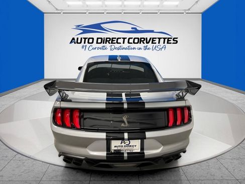 Used 2021 Ford Mustang Shelby GT500 w/ Carbon Fiber Track Pack RWD image 9
