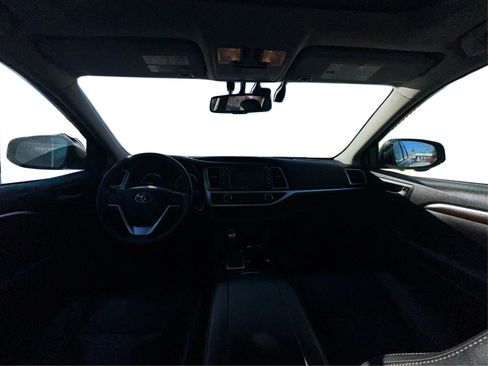 Used 2016 Toyota Highlander Limited image 13