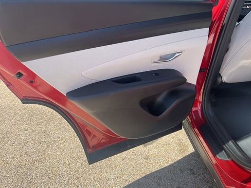 Used 2026 Hyundai Tucson SEL FWD image 13