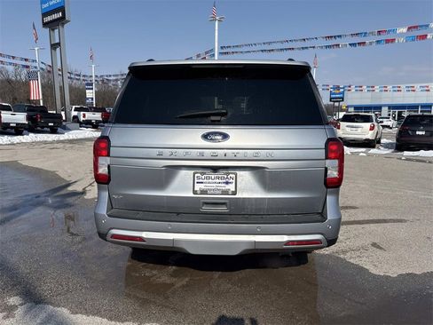 Used 2024 Ford Expedition XLT image 4