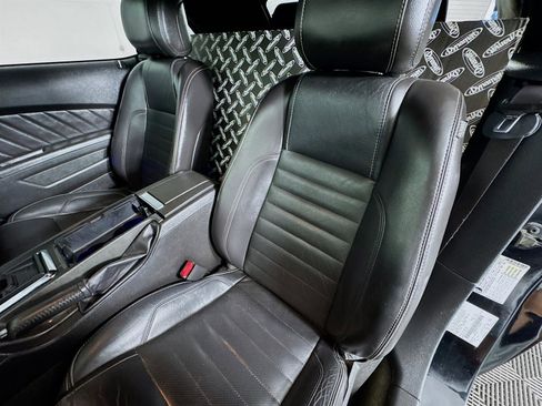 Used 2014 Ford Mustang Premium image 11