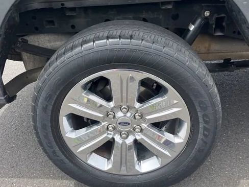 Used 2020 Ford F150 XLT w/ Equipment Group 302A Luxury AWD/4WD image 13