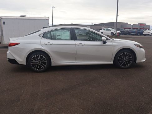 New 2026 Toyota Camry XLE w/ Premium Plus Package image 9