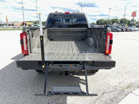 New 2026 Ford F250 Lariat w/ FX4 Off-Road Package image 6