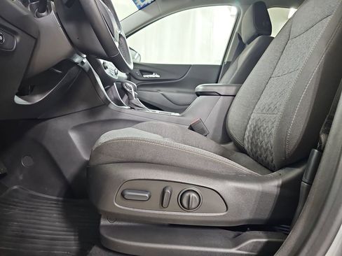 Certified 2024 Chevrolet Equinox LT image 34