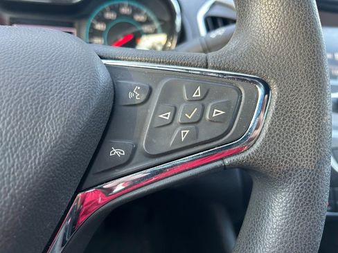 Used 2018 Chevrolet Cruze LT w/ Convenience Package FWD image 20