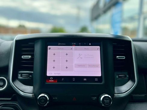 Used 2024 RAM 2500 Big Horn w/ Bed Utility Group image 21