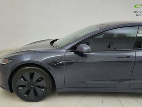 Used 2025 Tesla Model 3 Long Range AWD/4WD image 4