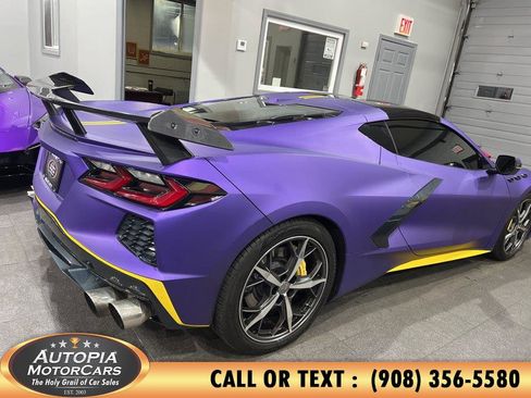 Used 2020 Chevrolet Corvette Stingray Premium Cpe w/ 3LT Preferred Equipment Group image 5